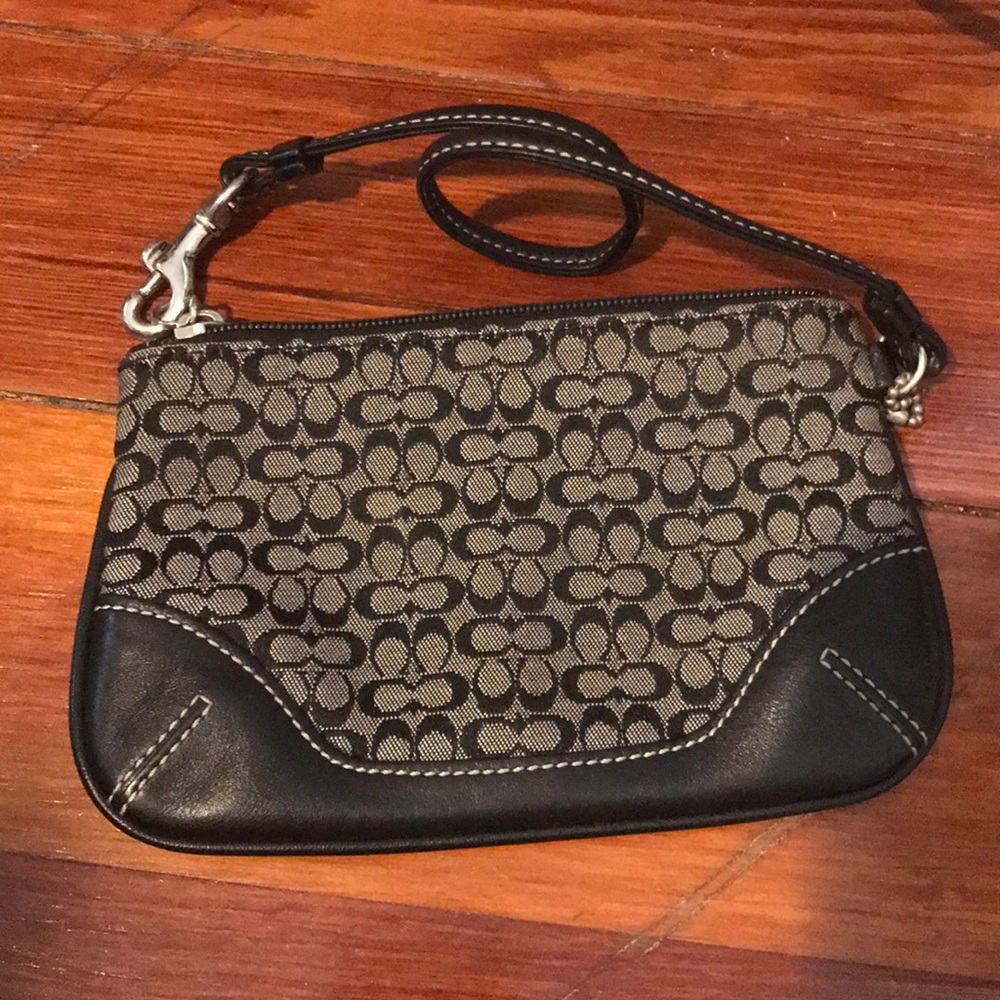 Wristlet
